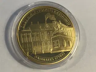 Dronning Margrethes 50-års regentjubilæum - Belagt med 24 karat guld