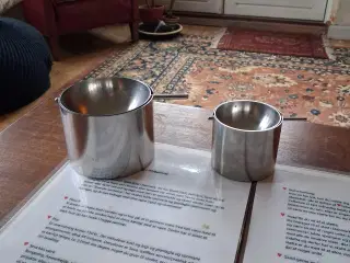 Arne Jacobsen vippeaskebægere, for Stelton.