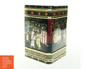 Dekorativ dåse med asiatiske motiver (str. H. 25,5 cm. 16,5 x 16,5 cm)