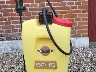 Hardi BP15 rygsprøjte