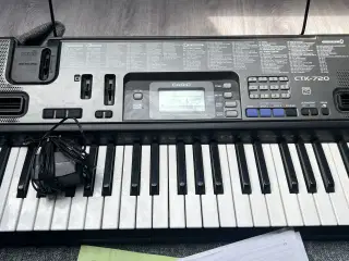 Casio CTK-720 Keyboard