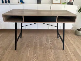 ABBETVED Skrivebord