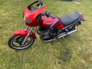 Yamaha xs 400