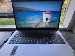 Lenovo ideapad 1 15IAU7