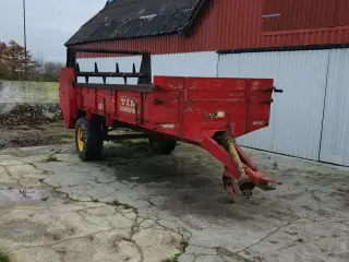 Tim vogn 5,5t med møgspreder