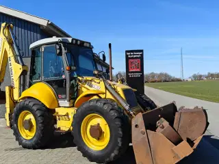 New Holland LB 115 B