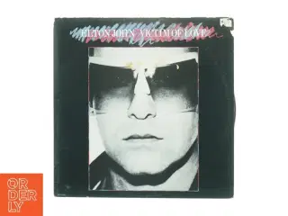 Elton John 'Victim of Love' Vinyl LP fra MCA Records (str. 31 x 31 cm)