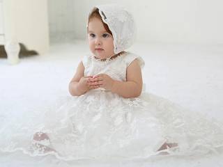 Elegant Lace Dåbskjole med Blomster (Helt ny)