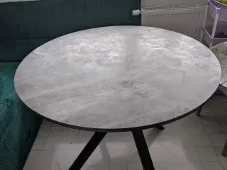 Smukt elegant spisebord 🪷✨️