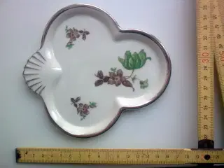 Platin kant på gl. dansk mini bakke fad