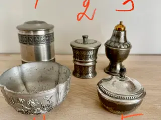 Vintage genstande af tin sælges