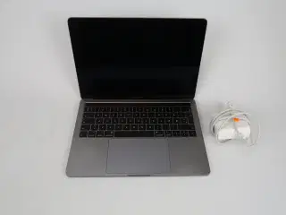 Apple MacBook Pro 13" IPS i7-8569