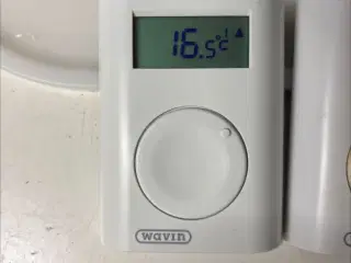 2 x TP82N-NW Wavin termostater