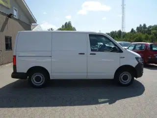 VW Transporter 2,0 TDi 150 Kassevogn DSG kort