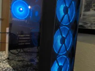 Gaming PC: Ryzen 5 3600 / RTX 2080 Super / 1.2TB S