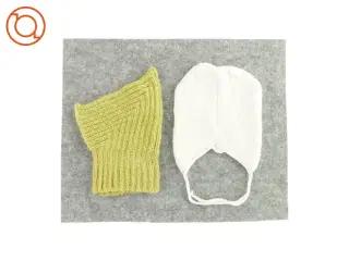 Hjemmestrikkede huer Til barn / baby 2 styk (str. Max 6 måneder)