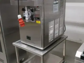 Demo Milkshake maskine F112 luftkølet Stoelting