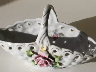 Lille porcelænskurv