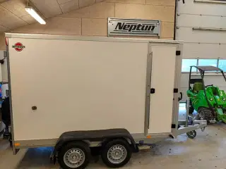 Stema Cargo 305x187x184 2 akslet 2700 kg Rampe