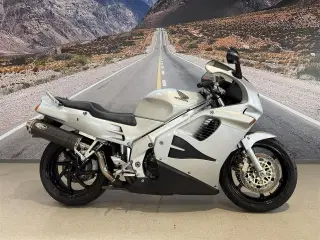 Honda VFR 750  F