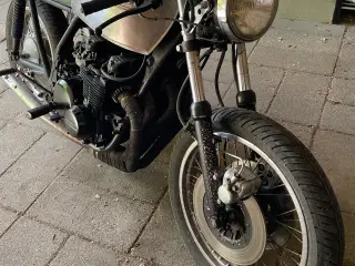 Kawasaki kz 650 - café racer
