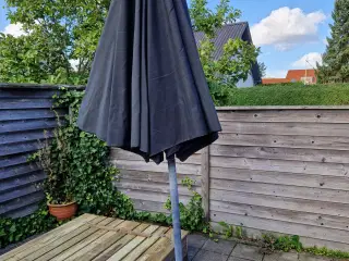 Parasolfod med parasol 