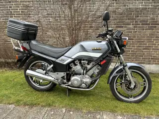 Yamaha XZ550