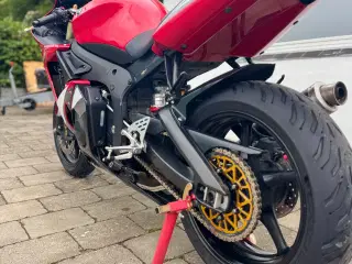 Yamaha r6