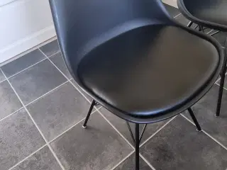 Sorte Stole til evt køkken