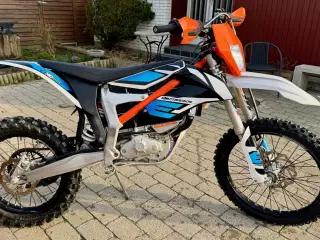 KTM FREERIDE E-XC 2019 + EKSTRA BATTERI
