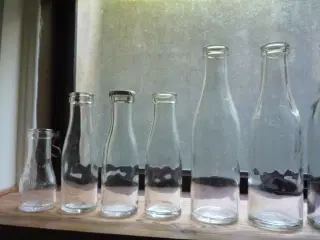 Gamle mælkeflasker, flere størrelser
