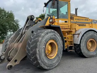 Volvo L 180 MED SKOVL