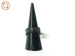 Ring med kors (str. 2 cm)
