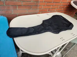 Bæretaske til mindre instrument 