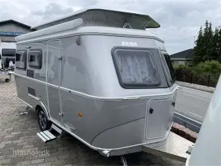 2023 - Eriba Touring 530 Urban   Super smart hævetagsvogn fra Hinshøj Caravan