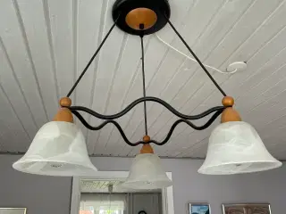 Loftslampe hvid/sort/kirsebær