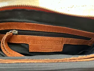 Taske kalveskind mærke: Re:designed.