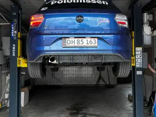 2-søjlet 4 tons autolift – Næsten ny! (2024)