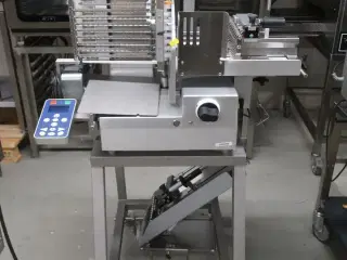 Automatisk pålægsskæremaskine NOAW Slicer A 300 CE