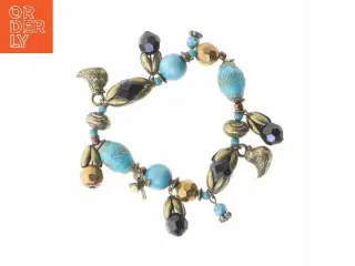 Perlearmbånd med charms (str. Ø 6 cm)