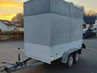 Nysynet 1500kg variant lukket/cargotrailer