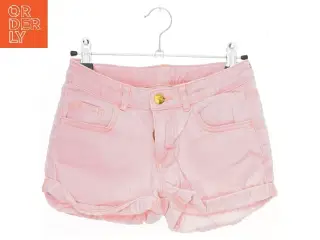 Lyserøde shorts fra H&M (str. 146)