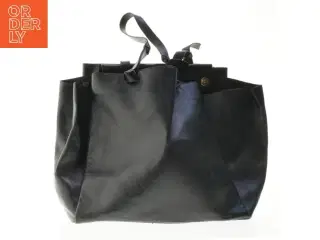 Sort lædertaske fra Massimo Dutti (str. 45x31 cm)