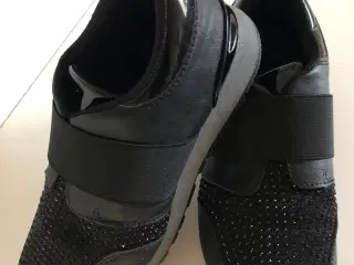 Sneakers - B3D