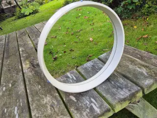 Klassisk rundt retrospejl 