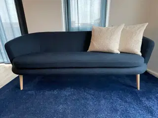 Sofa i blå stof