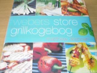 Webers store GRILLKOGEBOG.