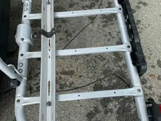Bagageholder med bagageboks