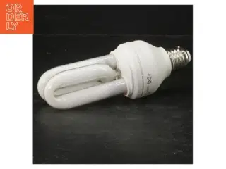 Energisparepære 20W fra IKEA (str. 20 watt)