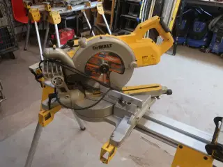 Kap-/Geringssav DEWALT Model: DWS778/ DE77024 -XJ